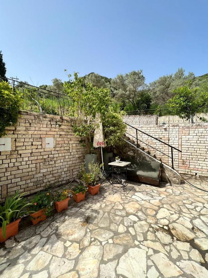 Lithino Apartments - 5Min From The Beach Agios Ioannis Peristeron  Exterior photo