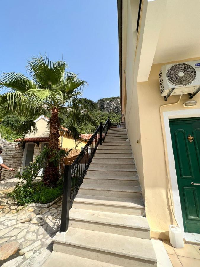 Lithino Apartments - 5Min From The Beach Agios Ioannis Peristeron  Exterior photo