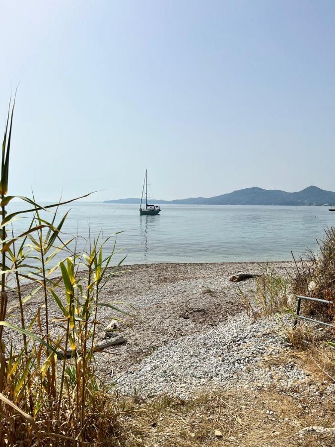 Lithino Apartments - 5Min From The Beach Agios Ioannis Peristeron  Exterior photo